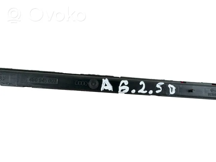 Audi A6 S6 C5 4B Luce d’arresto centrale/supplementare 4B0945097