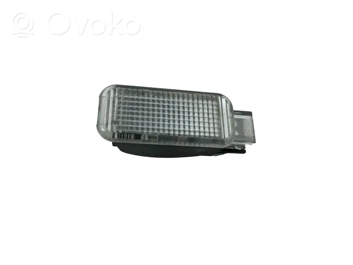 Volkswagen PASSAT B5.5 Rear door interior light 3B0947415B