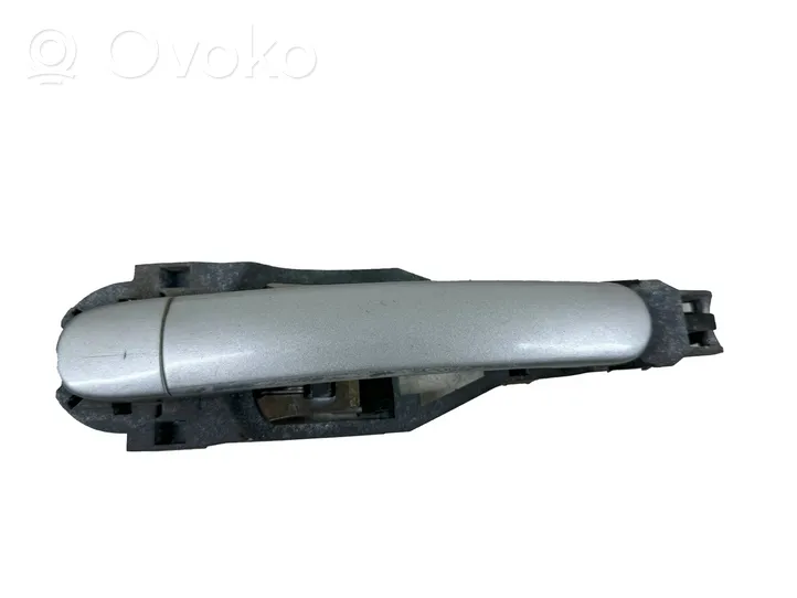 Volkswagen PASSAT B5.5 Front door exterior handle 3B0837207