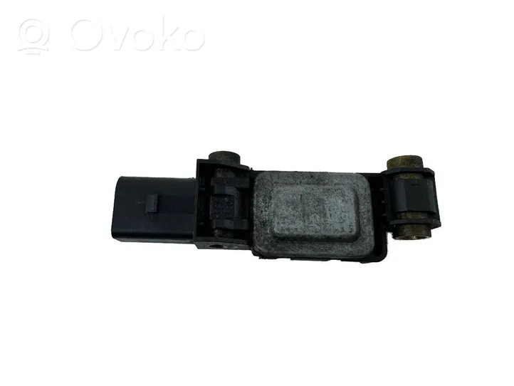 Audi A4 S4 B6 8E 8H Czujnik uderzenia Airbag 8E0959651