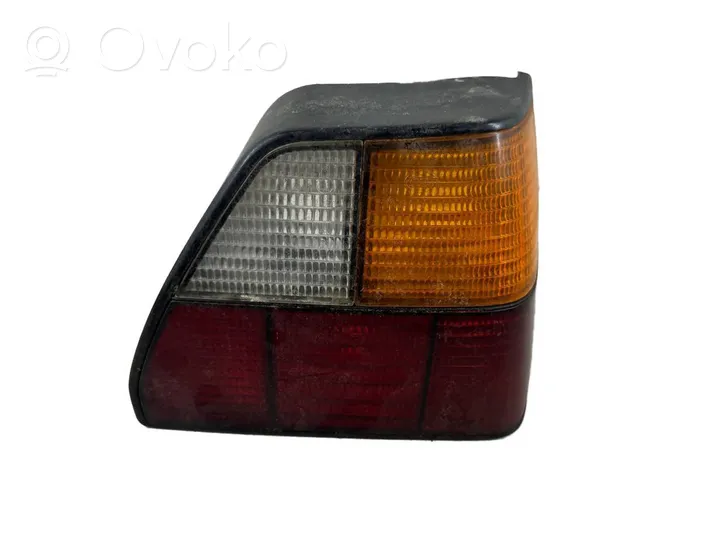 Volkswagen Golf II Lampa tylna 191945112