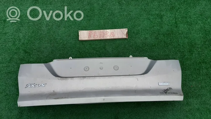 Ford Focus Tailgate/boot lid cover trim BM51-N425A30-A