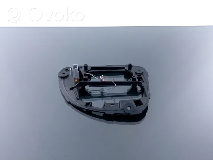 Volvo S80 Maskownica centralnego głośnika deski rozdzielczej 