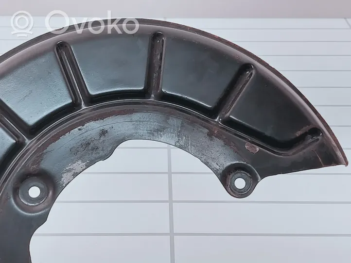 Volkswagen Golf IV Plaque de protection anti-poussière du disque de frein avant 
