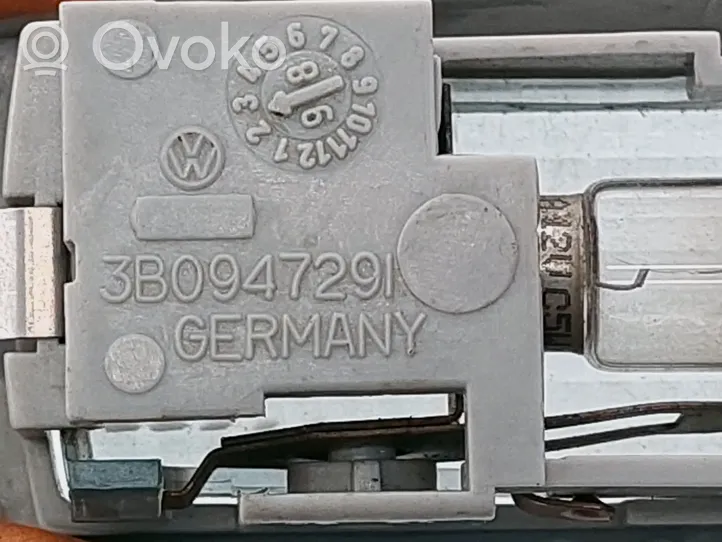 Volkswagen Golf IV Éclairage lumière plafonnier arrière 1540SJ0