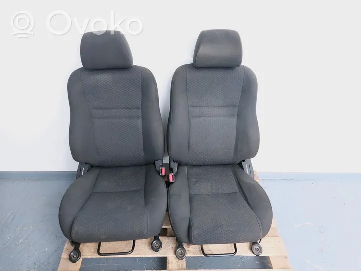 Toyota Avensis T250 Seat set 