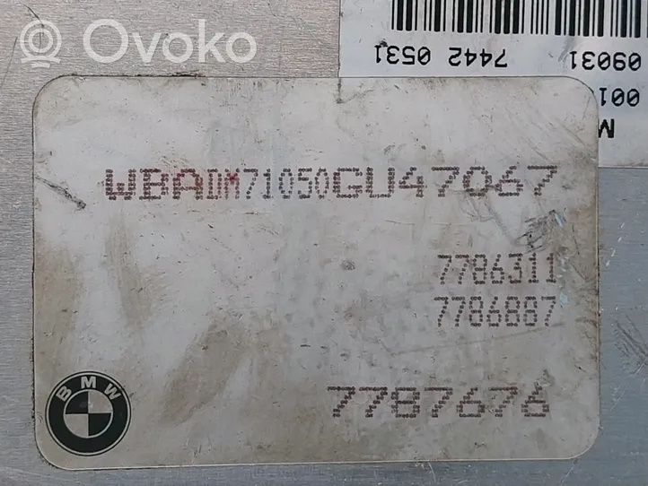 BMW 3 E46 Sterownik / Moduł ECU 0281010205