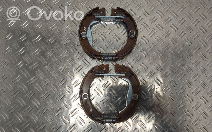 Toyota Verso Handbrake/parking brake pads 