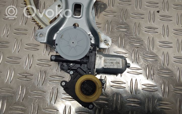 Toyota Corolla Verso AR10 Motorino alzacristalli della portiera anteriore 698200F010