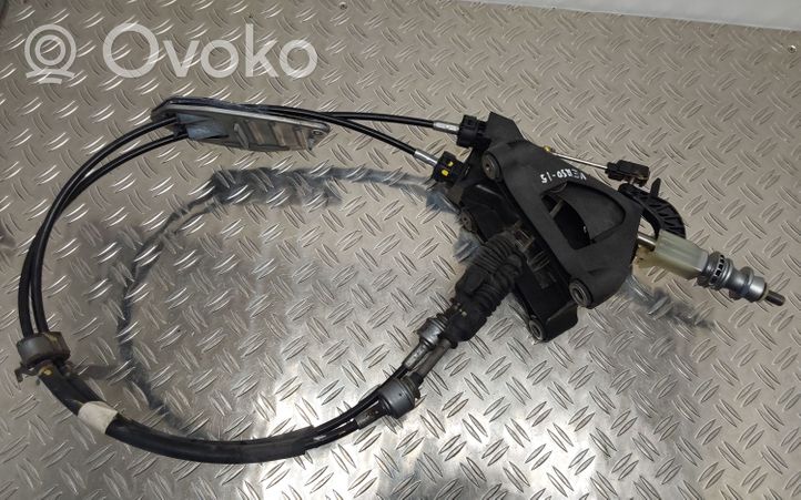 Toyota Verso Vaihteenvalitsimen verhoilu 335300F020