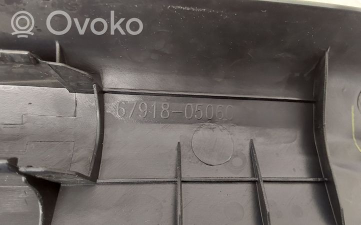 Toyota Avensis T270 Takaoven kynnyksen suojalista 6791805060