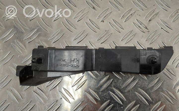 Toyota Avensis T250 Staffa di rinforzo montaggio del paraurti anteriore 5253505020