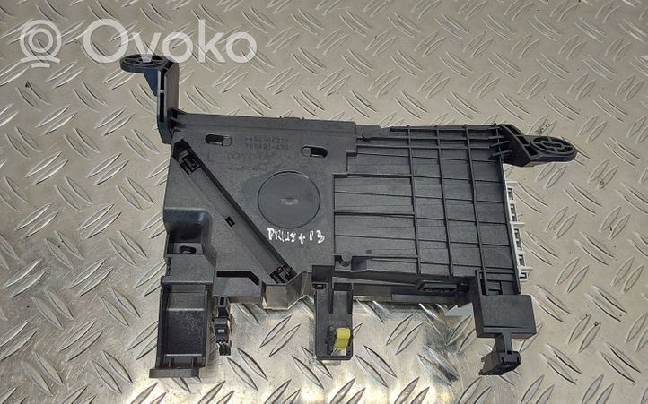 Toyota Prius+ (ZVW40) HUD-näyttö 8310847040