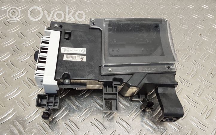 Toyota Prius+ (ZVW40) HUD-näyttö 8310847041