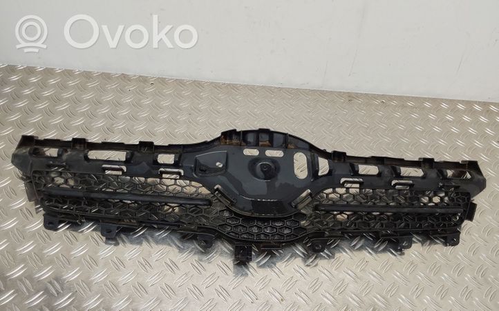 Toyota Corolla Verso AR10 Griglia superiore del radiatore paraurti anteriore 531110F030