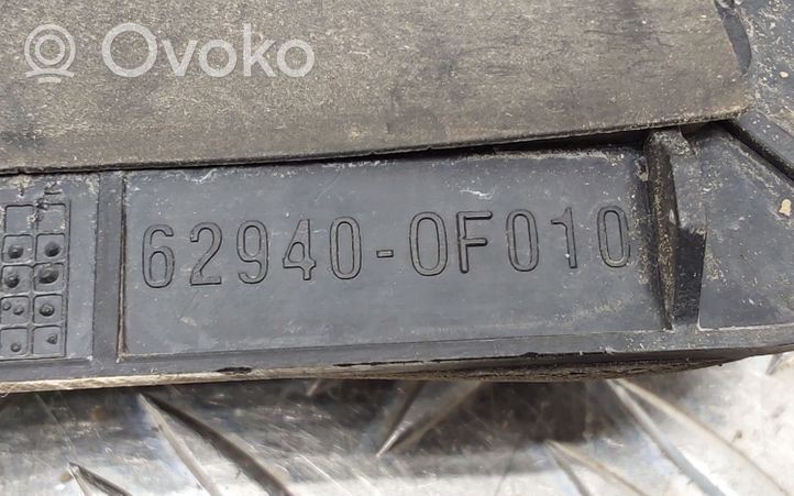 Toyota Corolla Verso AR10 Kratka wentylacyjna pod zderzakiem tylnym 629400F010