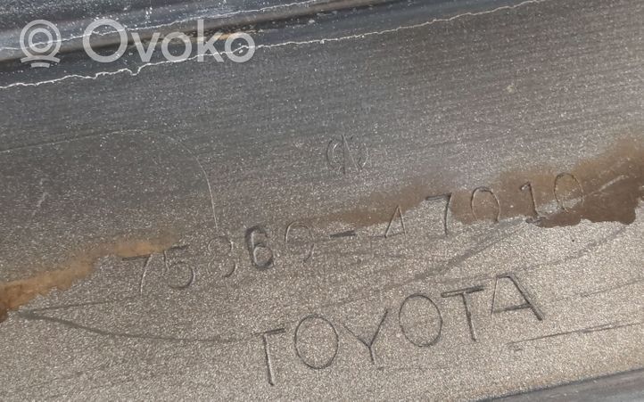 Toyota Prius (XW30) Próg 7586047010
