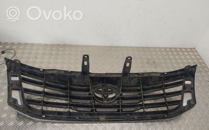 Toyota Hilux (AN10, AN20, AN30) Maskownica / Grill / Atrapa górna chłodnicy 