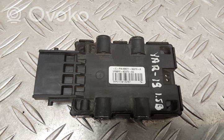 Toyota Yaris Unité de commande / module de pompe à carburant 8957134070