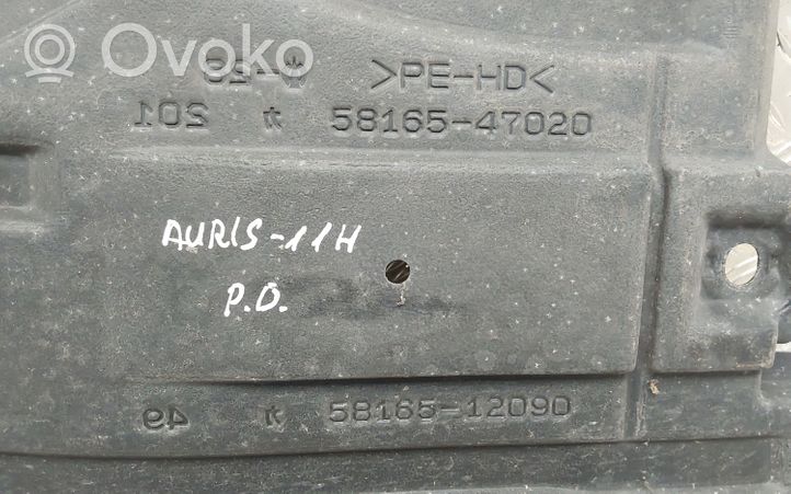 Toyota Auris 150 Osłona boczna podwozia 5816547020