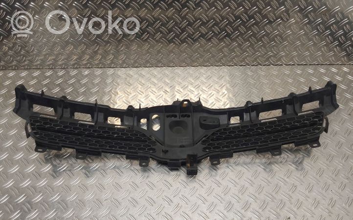 Toyota Corolla Verso AR10 Grille calandre supérieure de pare-chocs avant 531110F030