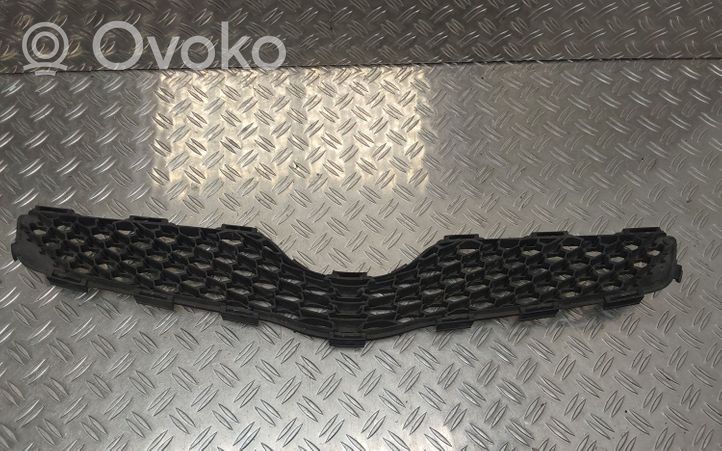 Toyota Yaris Grille calandre supérieure de pare-chocs avant 531110D230