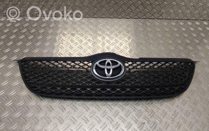 Toyota Corolla E120 E130 Maskownica / Grill / Atrapa górna chłodnicy 5311102180