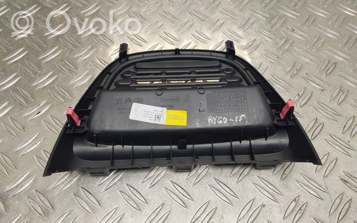 Toyota Aygo AB40 Другая деталь панели 554040H010