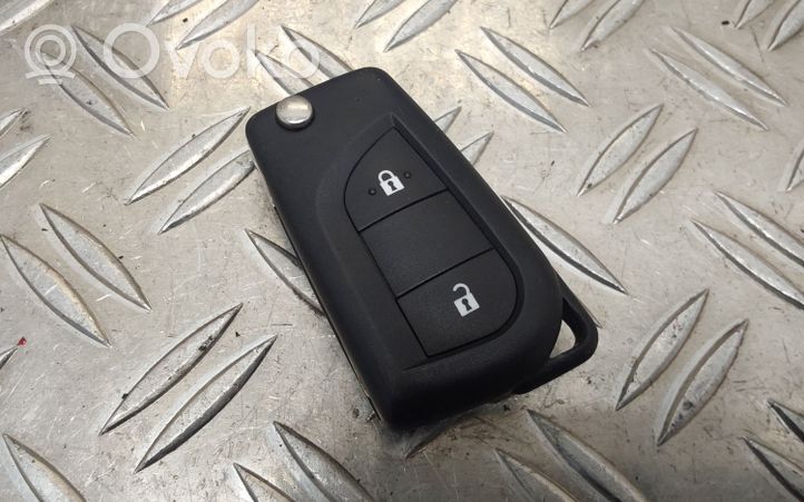 Toyota Aygo AB40 Ignition key/card 