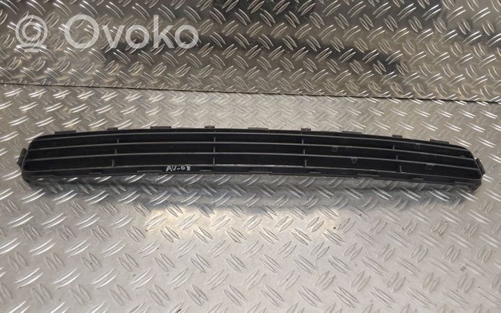 Toyota Avensis T250 Mascherina inferiore del paraurti anteriore 5311205060