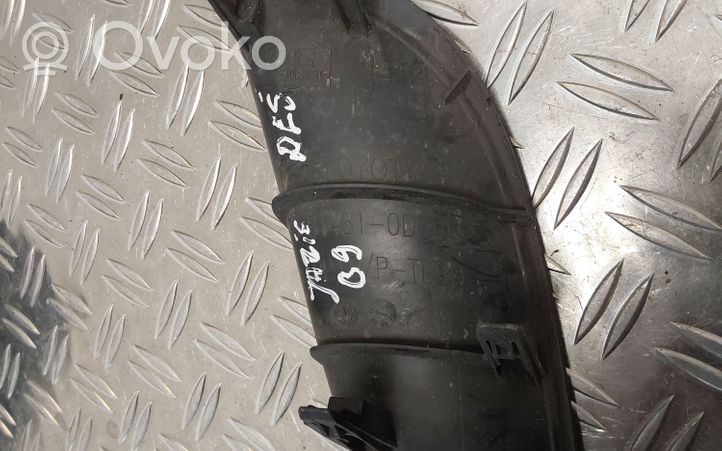 Toyota Yaris Декоративная решётка противотуманной фары 814810D090