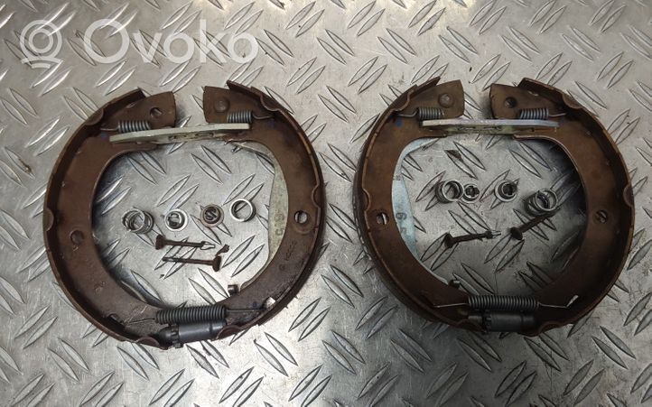 Toyota Verso Handbrake/parking brake pads 