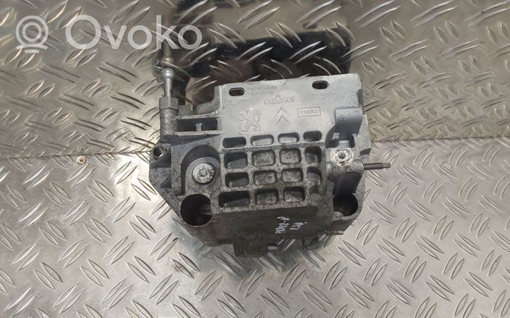 Toyota Proace Staffa/supporto di montaggio del filtro carburante 9804498180