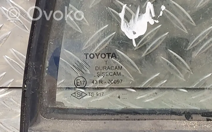 Toyota Corolla E120 E130 Szyba karoseryjna drzwi tylnych 43R00097