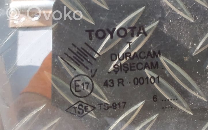 Toyota Corolla Verso AR10 Vitre de fenêtre porte arrière 43R00101