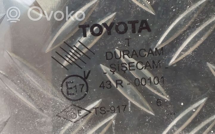 Toyota Corolla Verso AR10 Takaoven ikkunalasi 43R00101