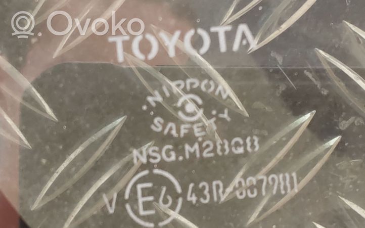 Toyota Verso-S Fenêtre latérale avant / vitre triangulaire 43R007981