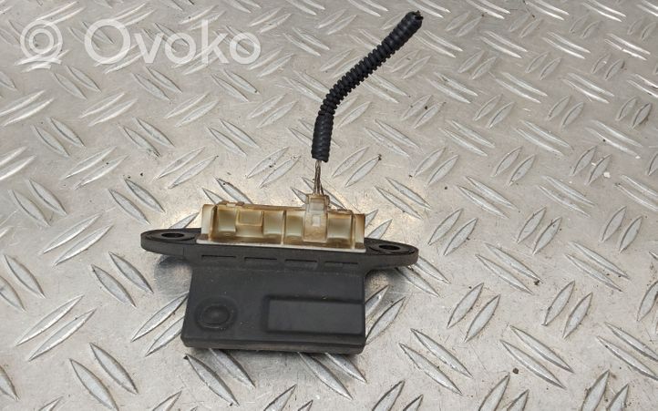 Toyota RAV 4 (XA40) Tailgate opening switch 