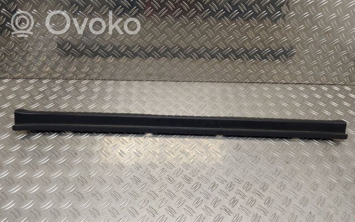 Toyota RAV 4 (XA30) Отделка порога багажника 5838742050