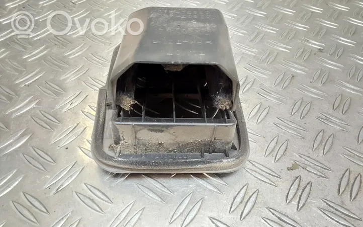 Toyota RAV 4 (XA30) Kratka wentylacyjna pod zderzakiem tylnym 6294016060