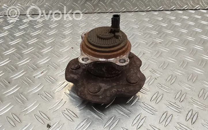 Toyota Avensis T270 Cuscinetto a sfera della ruota posteriore 