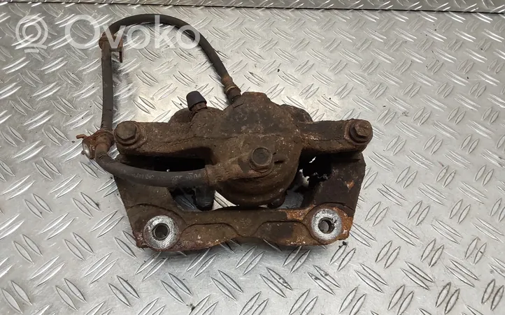 Toyota Avensis T270 Caliper de freno delantero 