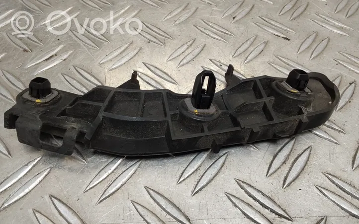 Toyota Avensis T270 Support de pare-chocs arrière 5257805020