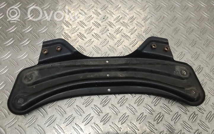 Toyota Yaris Staffa/supporto di montaggio della marmitta 