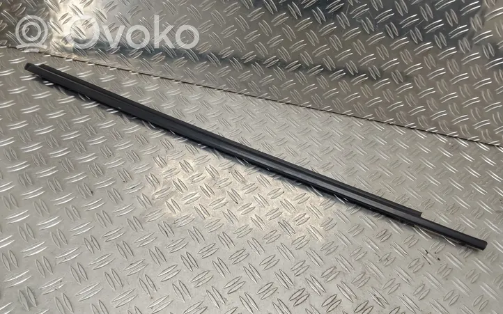 Toyota Yaris Front door glass trim molding 