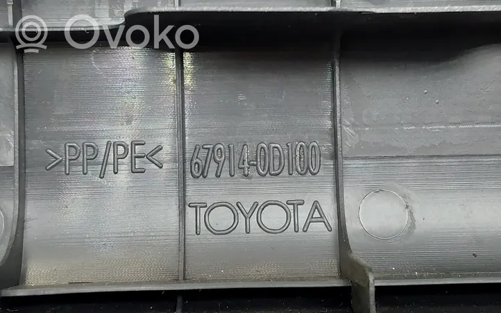 Toyota Yaris Listwa progowa przednia 679140D100