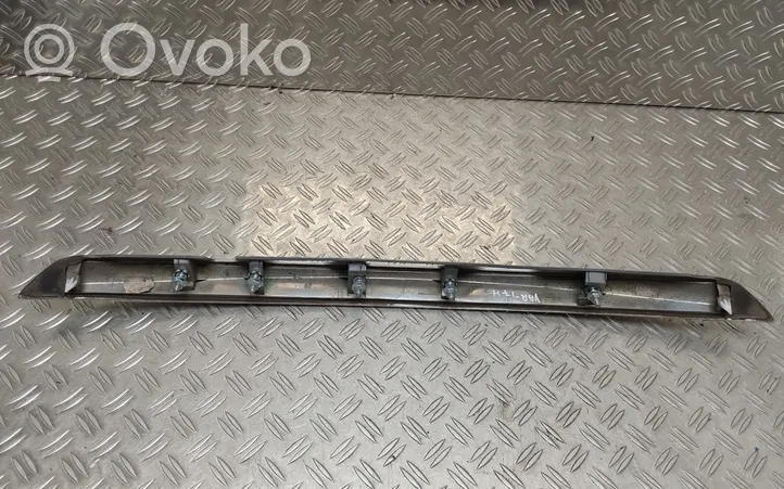 Toyota Yaris Bagāžnieka numura zīmes apgaismojuma līste 768010D820