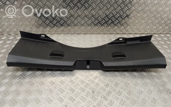 Toyota Yaris Rivestimento di protezione sottoporta del bagagliaio/baule 583870D090