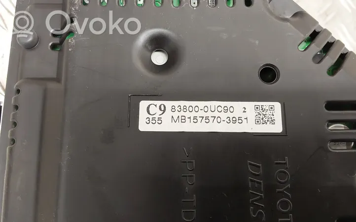 Toyota Yaris Compteur de vitesse tableau de bord 838000UC90