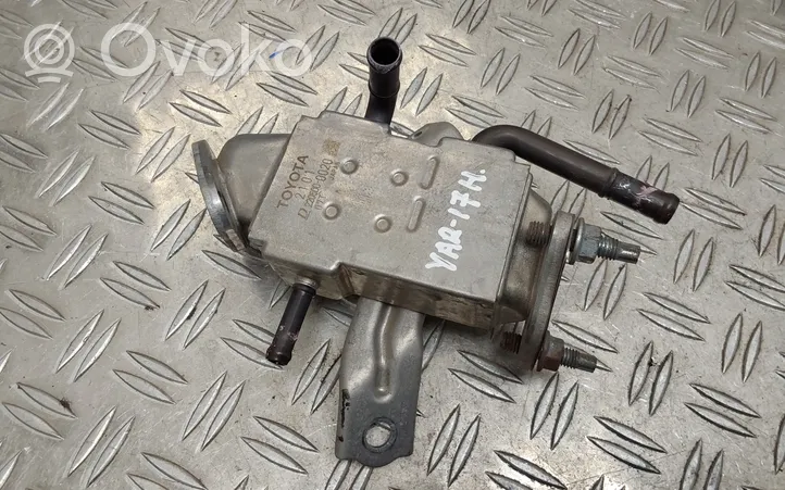 Toyota Yaris Refroidisseur de vanne EGR 2205000020